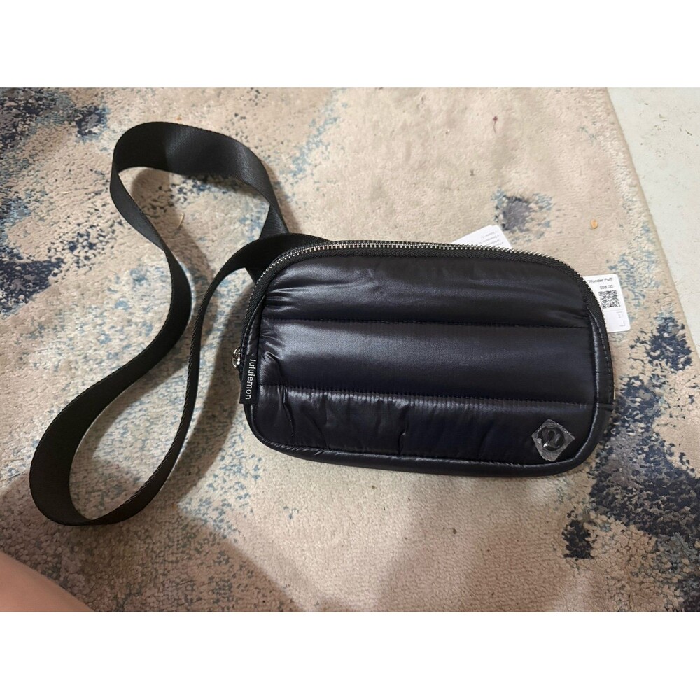 NWT Lululemon Belt Bag Wunder Puff 1L - Picture 2 of 4